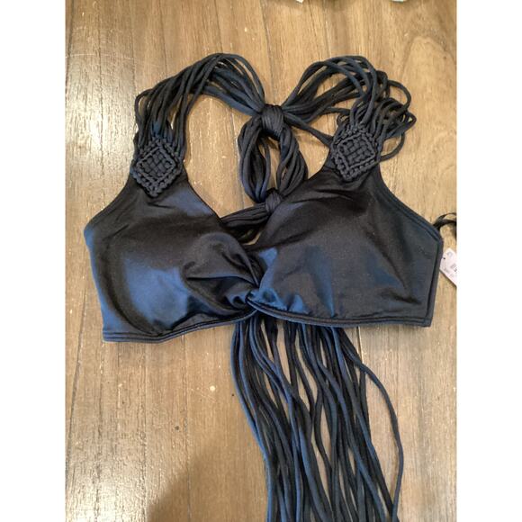Victoria's Secret VS Archives Macrame Fringe Bralette Bikini Top xs black NWT - Picture 2 of 5